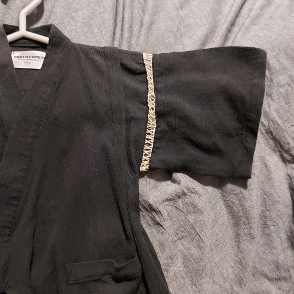 Tiny kimono! - Picture 3 of 7